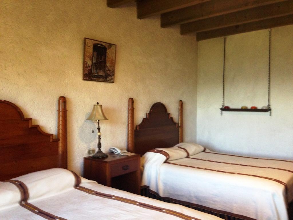 Hotel Posada De Don Rodrigo Panajachel Exteriér fotografie