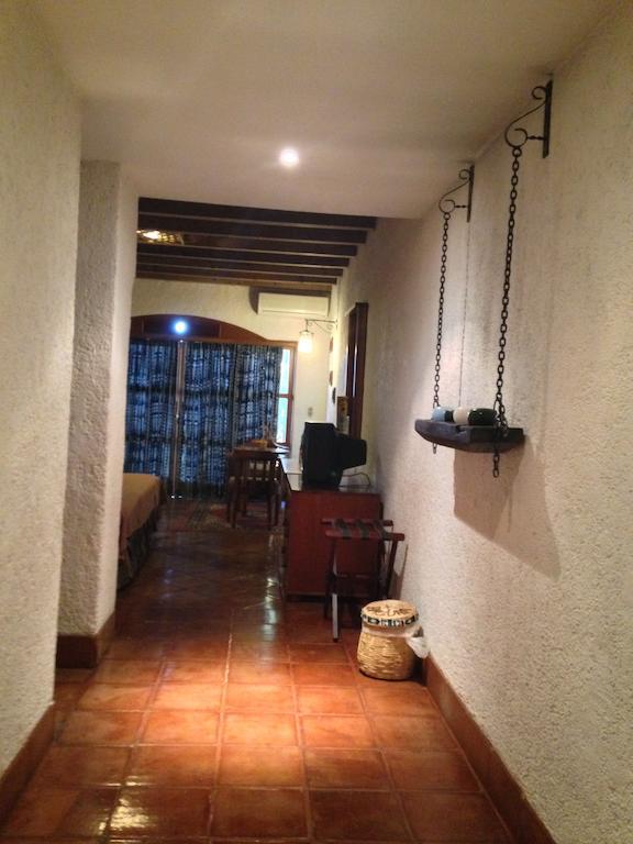 Hotel Posada De Don Rodrigo Panajachel Exteriér fotografie