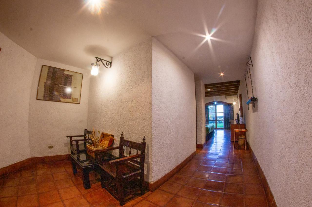 Hotel Posada De Don Rodrigo Panajachel Exteriér fotografie