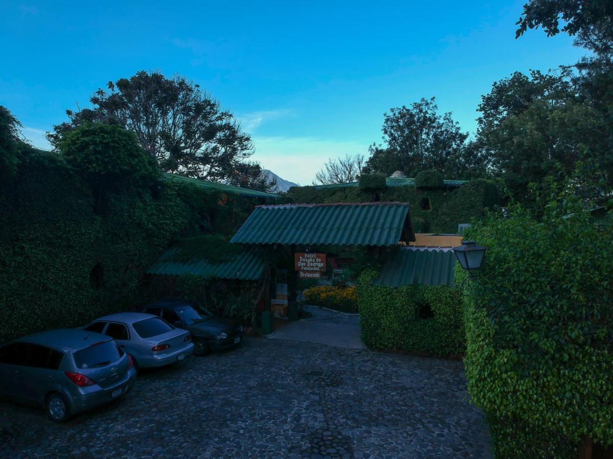 Hotel Posada De Don Rodrigo Panajachel Exteriér fotografie